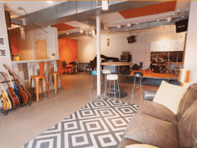 No Man is a “Hive”-land